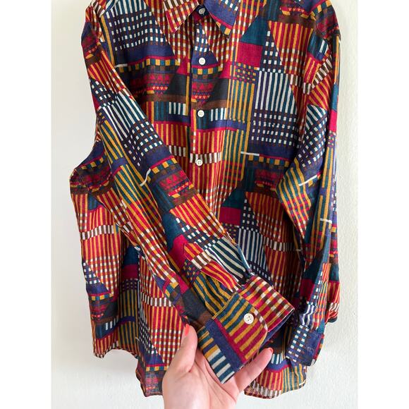 VINTAGE | Marcus by Neiman Marcus Linen Blend Abstract Pattern Button-Down Shirt - Picture 12 of 16